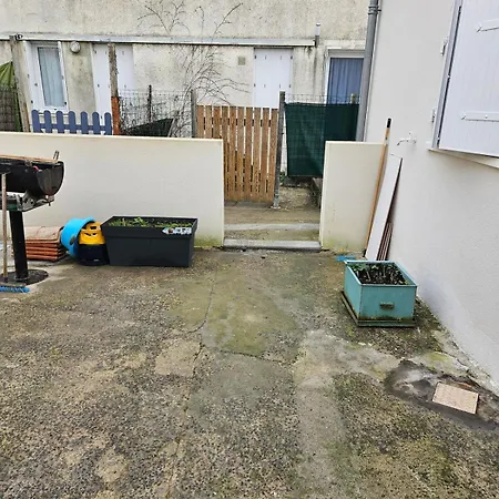 Accueillant T2 Avec Terrasse Privee Apartmán La Rochelle (Charente-Maritime)