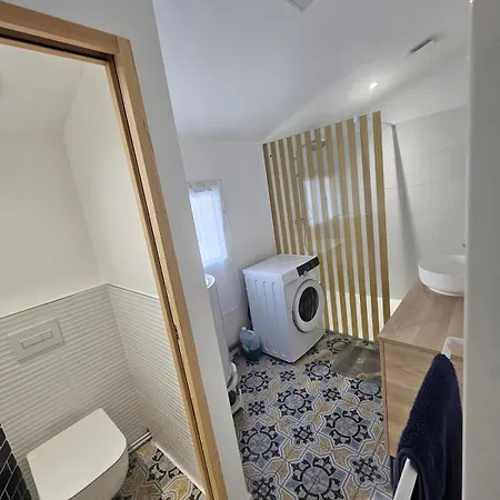 Accueillant T2 Avec Terrasse Privee Apartmán